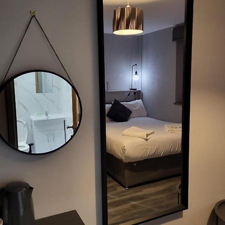 Phoenix Pods Hotel ลิเวอร์พูล ภายนอก รูปภาพ